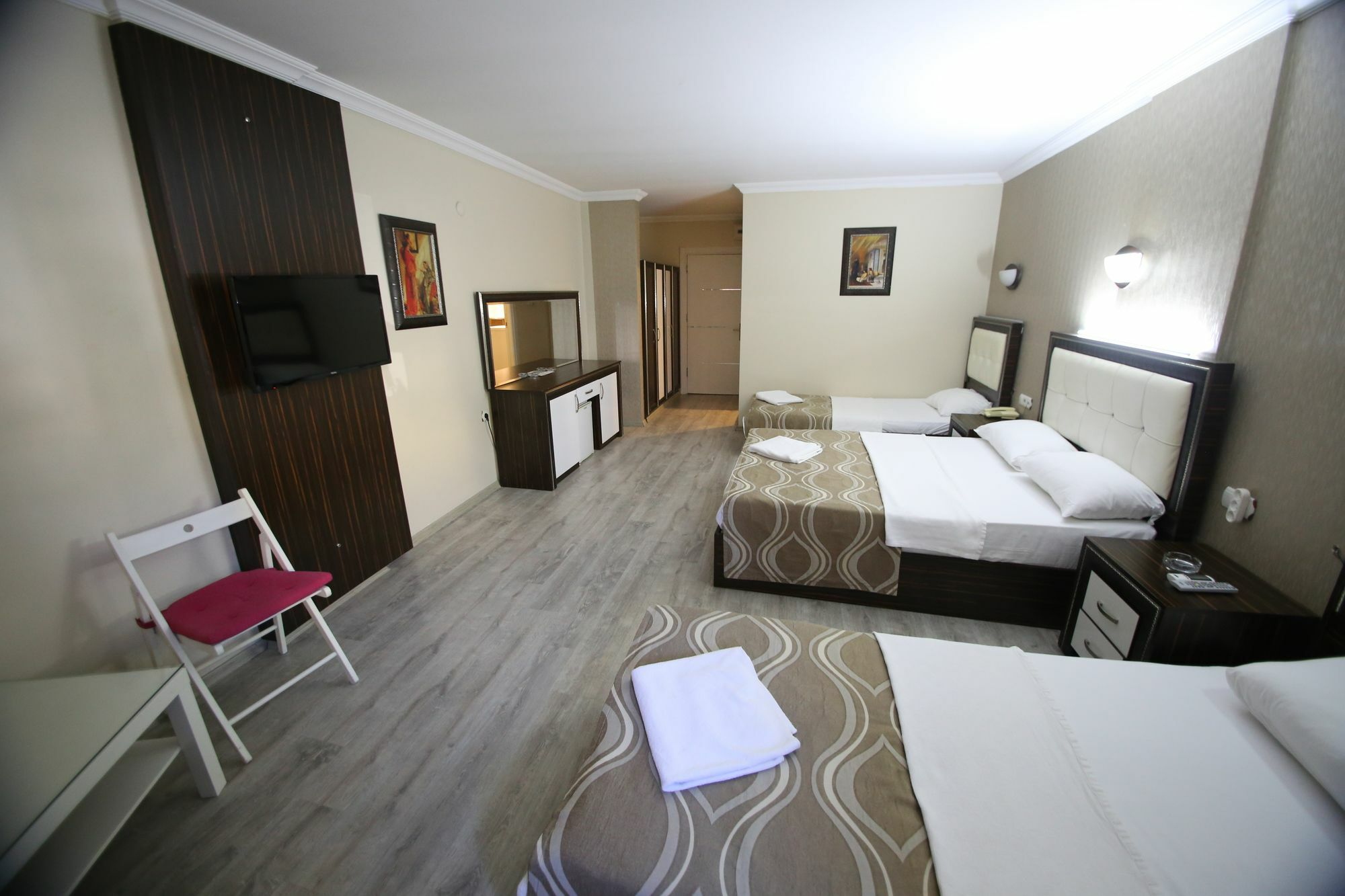 Konak Eurobest Otel Esmirna Exterior foto